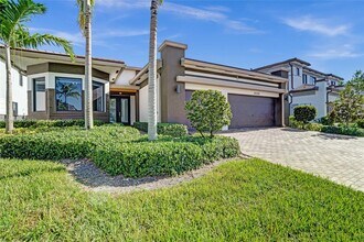 Building Photo - 10590 Mira Vista Dr