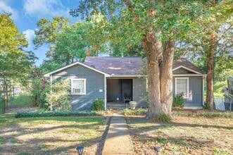 Building Photo - 140 Lynn Creek Dr