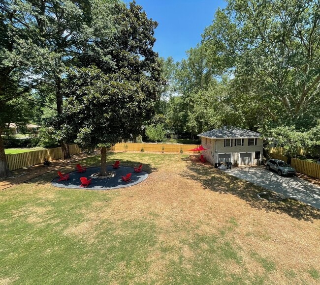 Photo - 941 Jefferson Ave Apartments