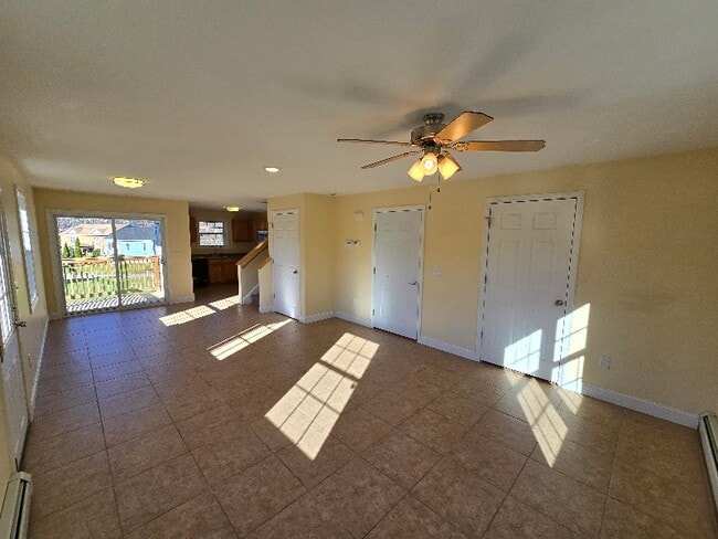 Building Photo - 437 Lapan Rd