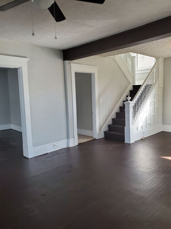 Foto del edificio - 1356 Woodland Ave NW