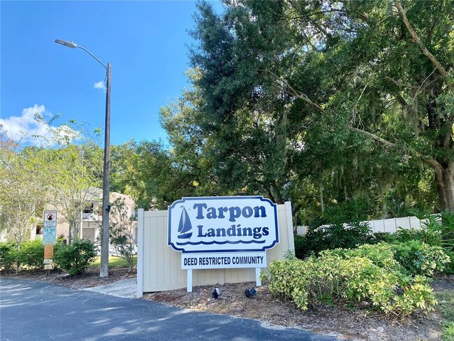 Building Photo - 2120 Tarpon Landings Dr