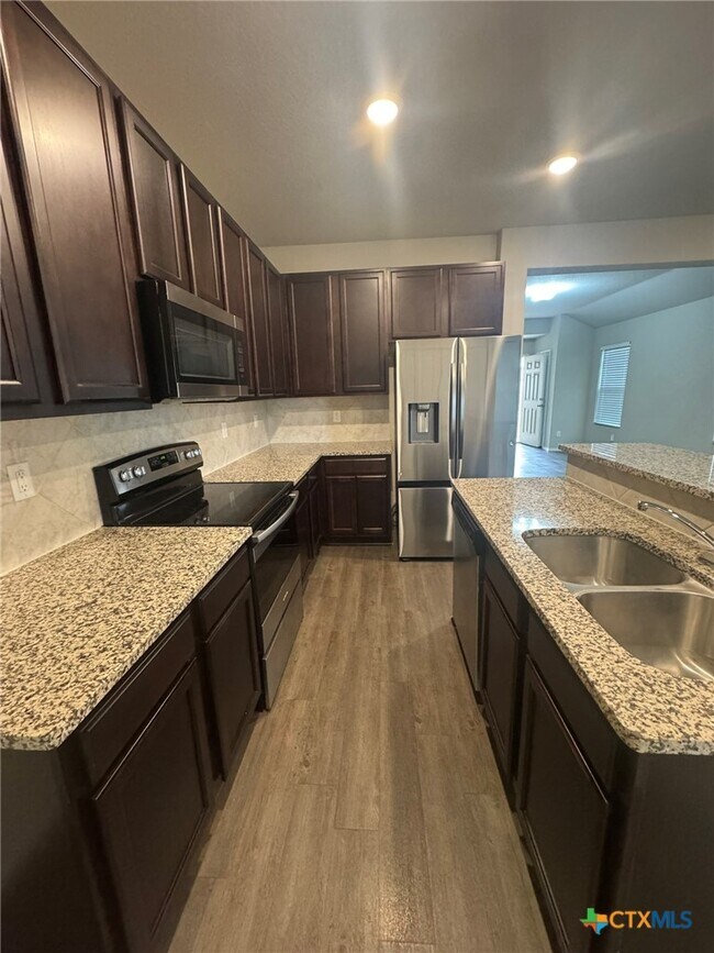 Building Photo - 2500 Marty Way