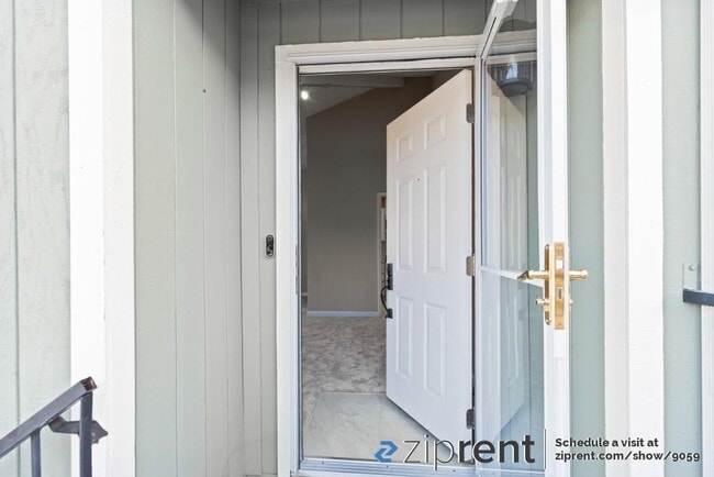 Building Photo - 203 Compton Cir