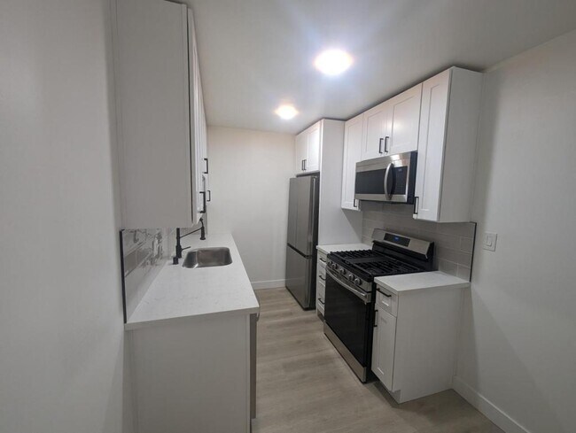 Foto del edificio - 3752 Herman Ave