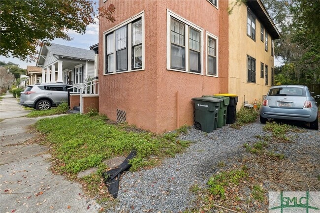 Building Photo - 522 E 38th St