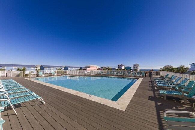 Foto del edificio - 1524 W Beach Blvd
