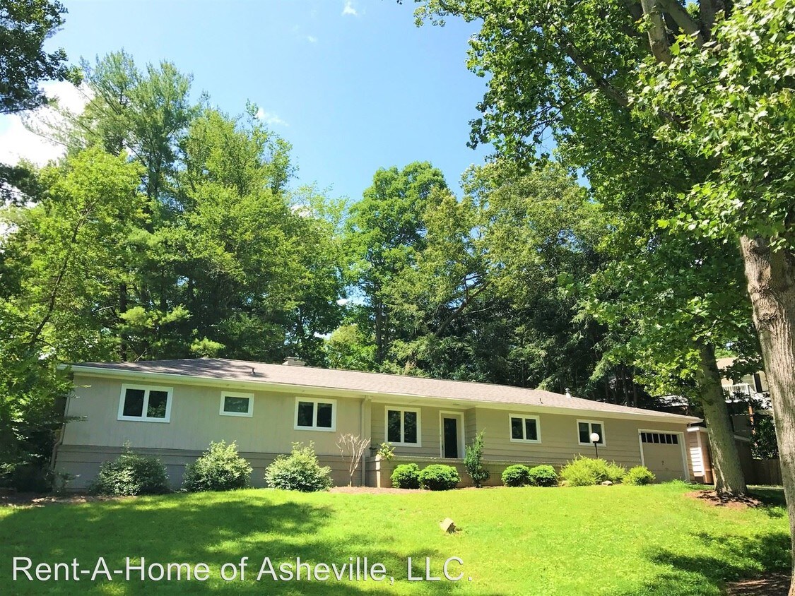 Primary Photo - 4 br, 3 bath House - 10 Woodcrest Road