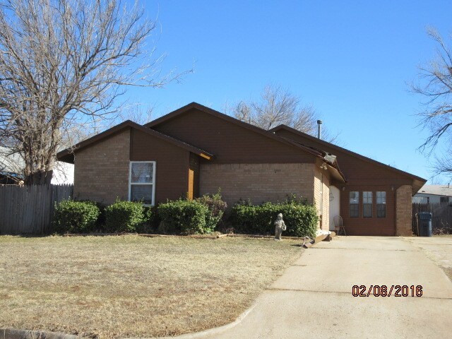 Primary Photo - 5712 S Briarwood Dr