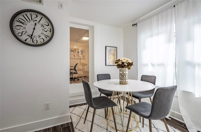 Foto del edificio - 1399 N Druid Hills Rd