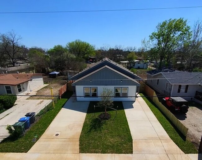 Building Photo - 214 Pima St