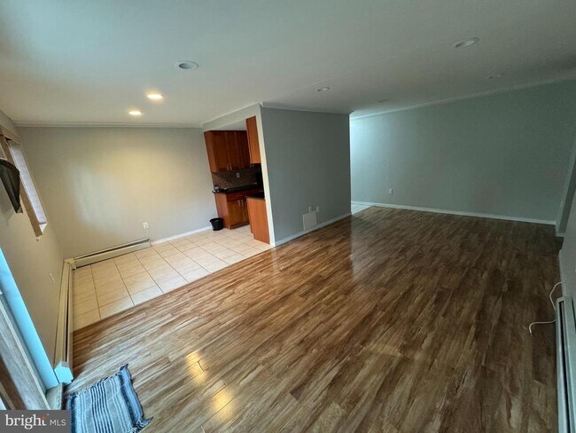 Foto del edificio - 110-30 Byberry Rd