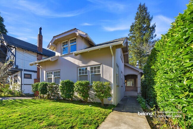 Foto del edificio - 31 Hardwick Ave