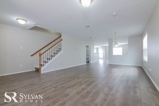 Building Photo - This beautiful home is ready for new resid...