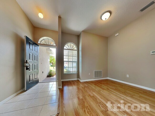 Foto del edificio - 4926 Trinidad Dr