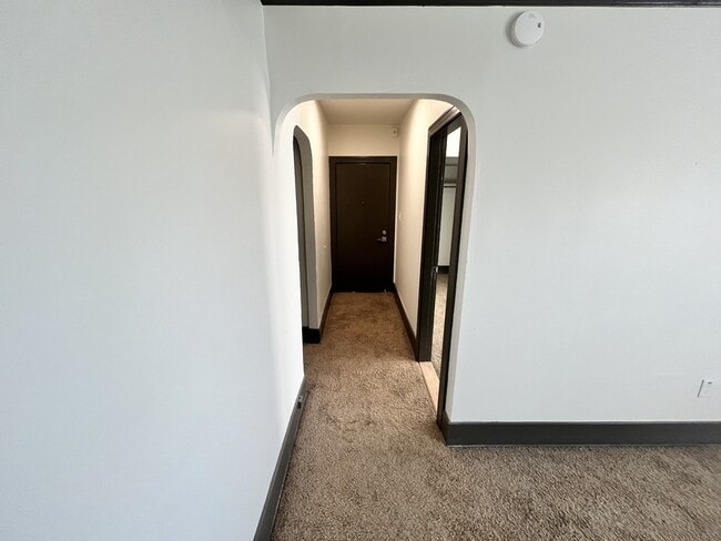 Foto del edificio - 16 N Broadway St