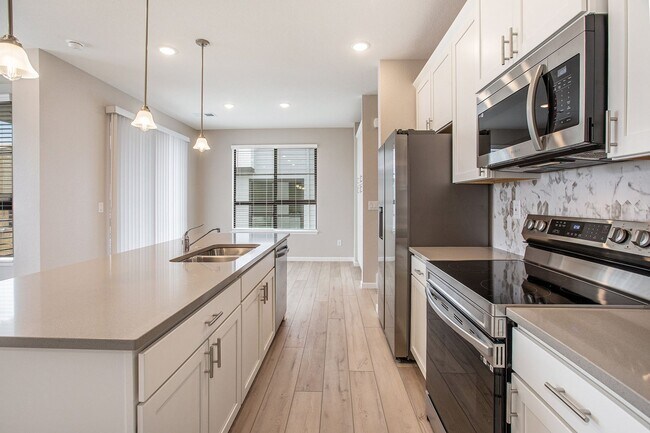 Foto del edificio - Beautiful 2 Bed 2 1/2 Townhome in Virginia Village