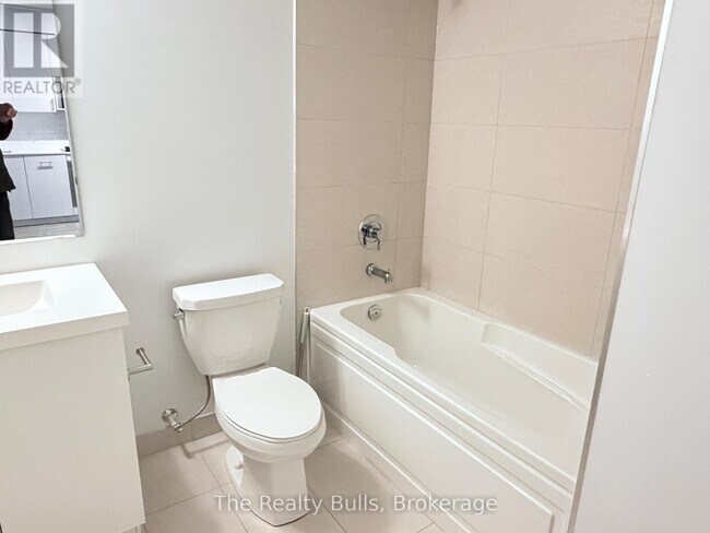 Photo du bâtiment - 2550 Simcoe St N