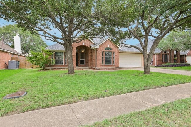 Building Photo - 4405 S Summercrest Loop