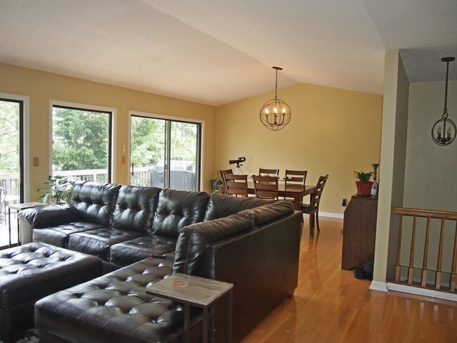 Foto del edificio - 140 Cardinal Ln