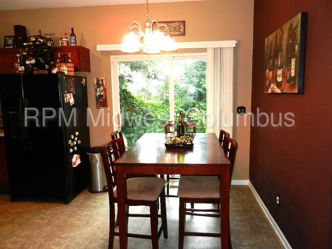 Building Photo - 726 Wilke Pl