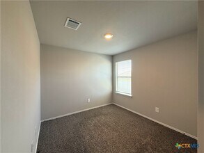 Building Photo - 4902 Vivien St