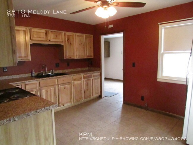 Foto del edificio - 2810 Melody Ln