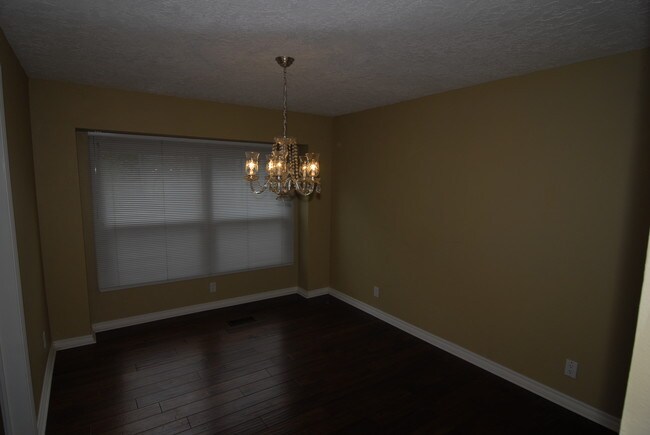 Foto del edificio - 5721 Liberty Rd S