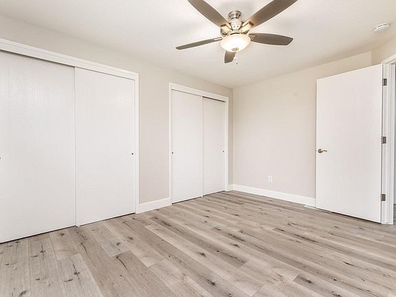 Building Photo - 13649 Torrey Pines Dr