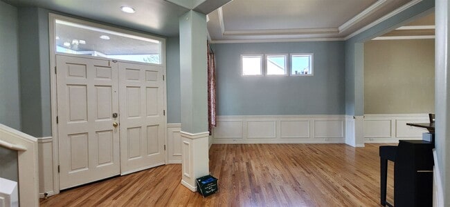 Building Photo - 22943 SE 27th Ct