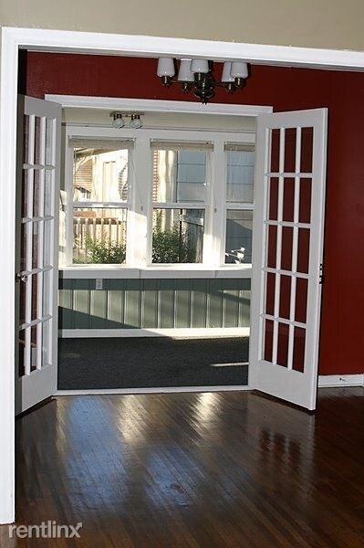 Foto del edificio - 3 br, 1 bath House - 3815 East 33rd Street