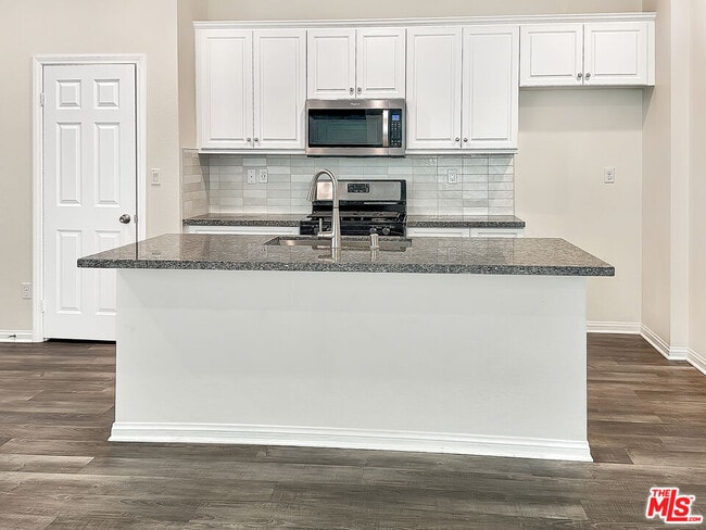 Foto del edificio - 27607 Sawtooth Ln