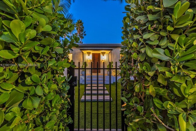 Foto del edificio - 901 NW 7th Street Rd