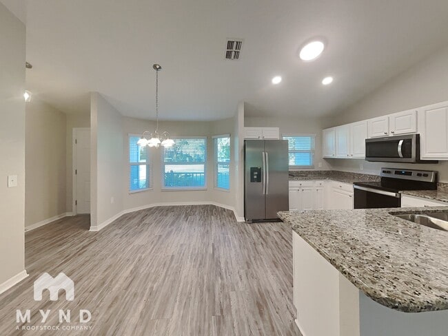 Building Photo - 7328 Landmark Dr