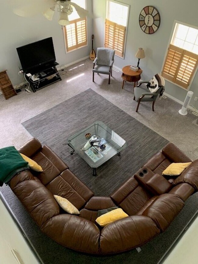 Foto del edificio - Furnished 4 Bedroom 3 Bath House in Kimberling City, MO with 2 car garage-Seasonal Lake View