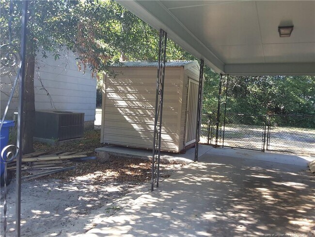 Building Photo - 1618 Flintshire Rd