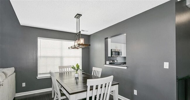 Building Photo - 1566 Andora Dr