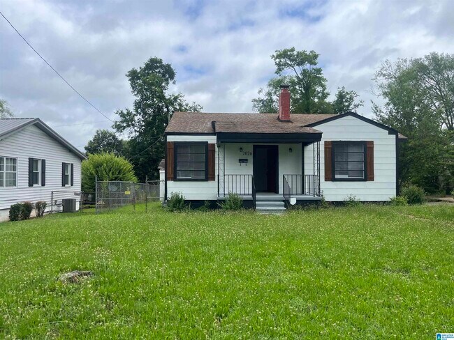 Building Photo - 2026 Princeton Ave SW