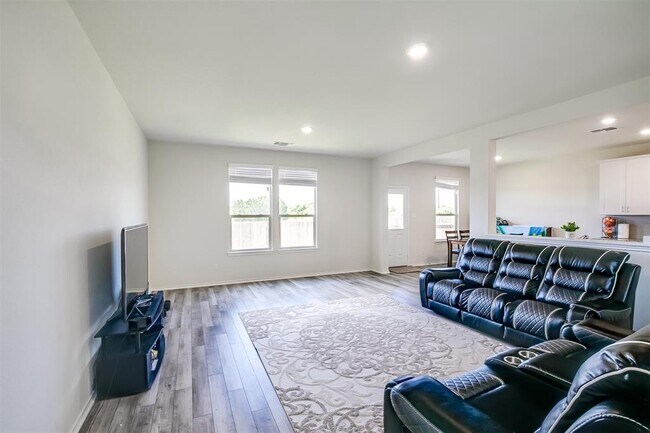 Building Photo - 153 Prairie Falcon Wy