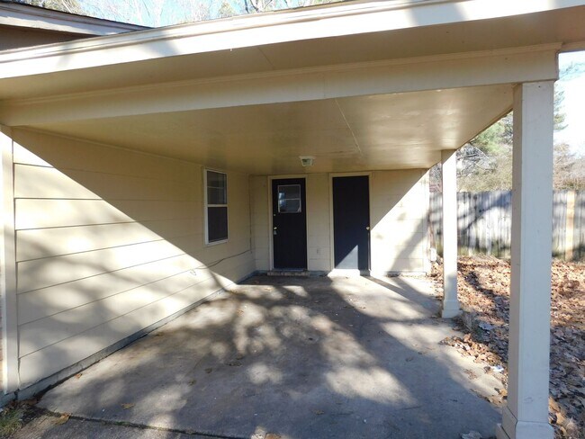 Building Photo - 5841 Gray Cove, Horn Lake, MS