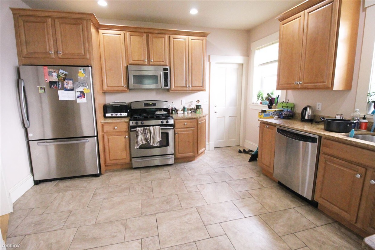 33 Justin Rd Unit W, Brighton, MA 02135 Condo for Rent in Brighton