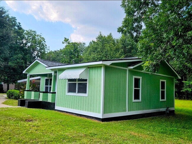 Foto del edificio - 140 Cherrie Murrell St