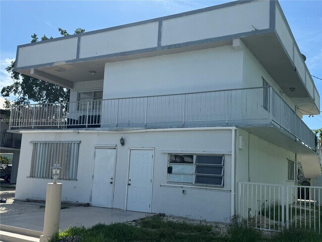 Foto del edificio - 174 Corrine Pl