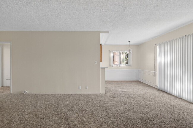 Foto del edificio - 3888 Potomac Ave