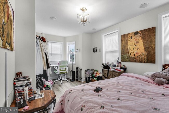 Foto del edificio - 537 N 33rd St