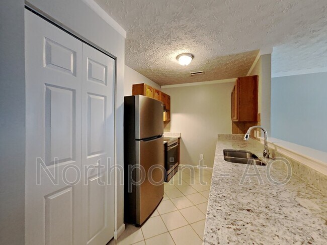 5812 Wynmore Road - 4