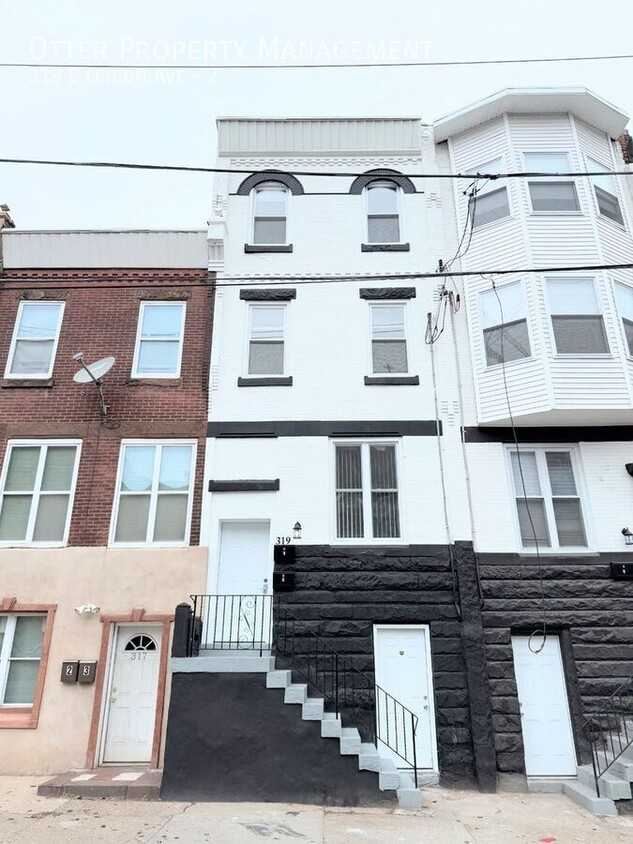 Primary Photo - 319 E Lehigh Ave