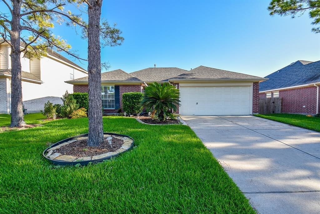 14114 Becket Woods Ln, Sugar Land, TX 77498 House Rental in Sugar