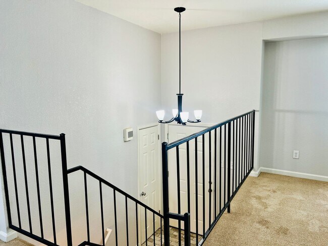Building Photo - Updated 4-bedroom, 2 bathroom home in Thornton!