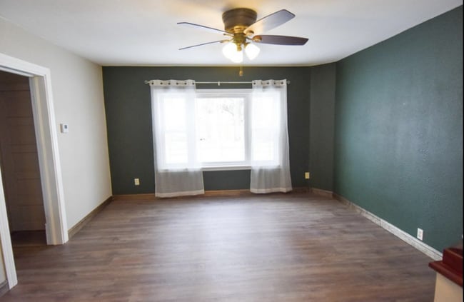 Foto del edificio - 204 Conley Ave S